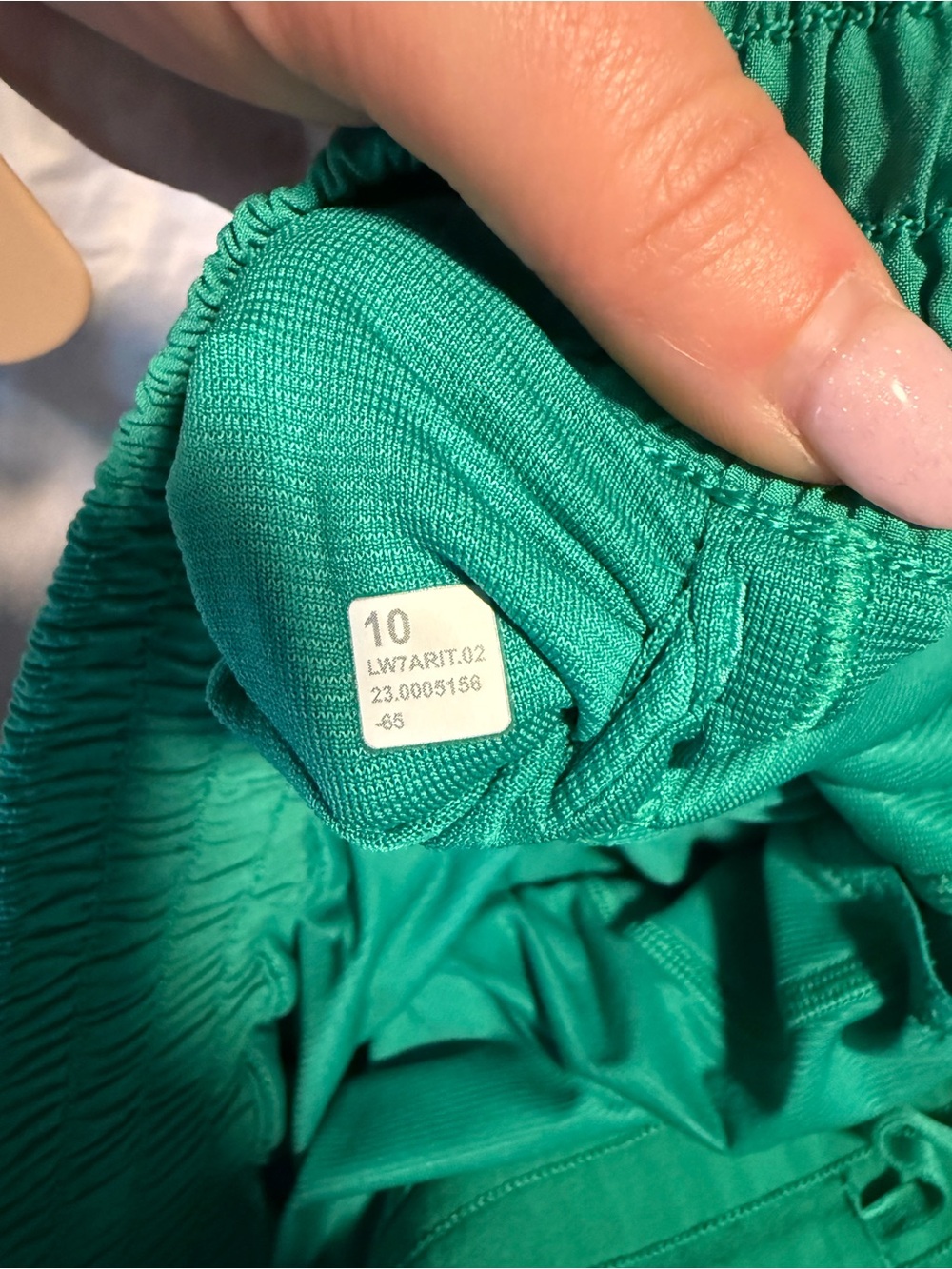 Lululemon hotty hot shorts - Picture 4 of 4